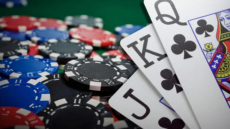Combinations in Chinese poker: which hands bring more points
